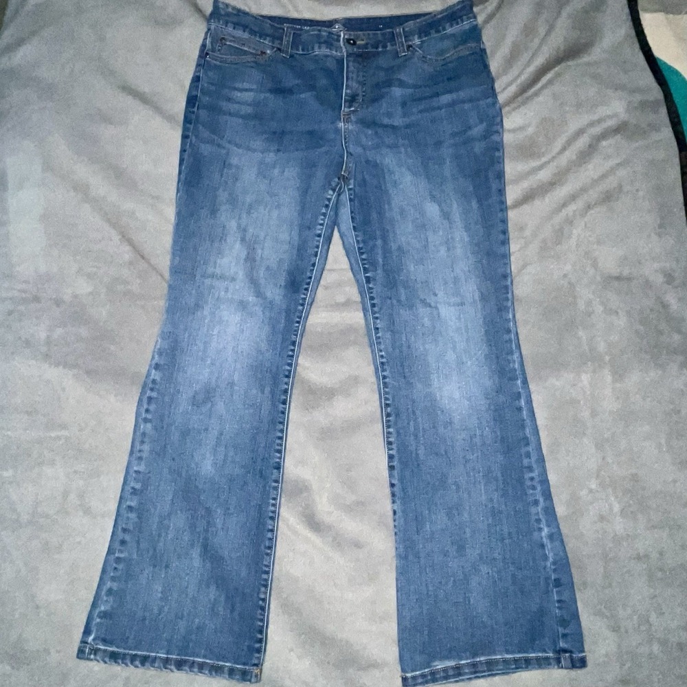 St. Johns Bay Womens Denim Pants Size 17 Blue Jeans Stretch Boot Cut Flap Pocket